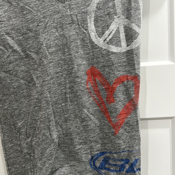 Sportide Apparel v neck Bud Light shirt - Picture 3 of 3